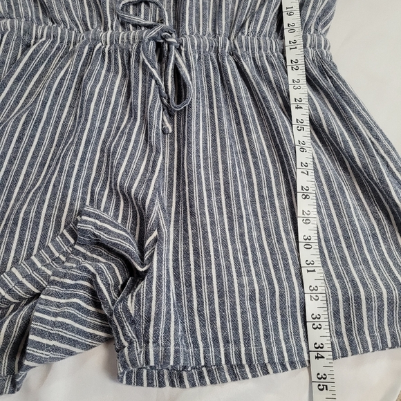 Old Navy Striped Linen Blend Resort Beachy Romper/Jumper Women's Size Large - Picture 10 of 11
